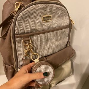 Itzy Ritzy Diaper Bag - vanilla latte